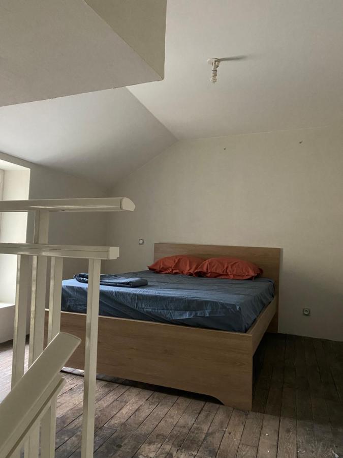 Appartement Calme Centre Ville Historique Ussel  Eksteriør billede